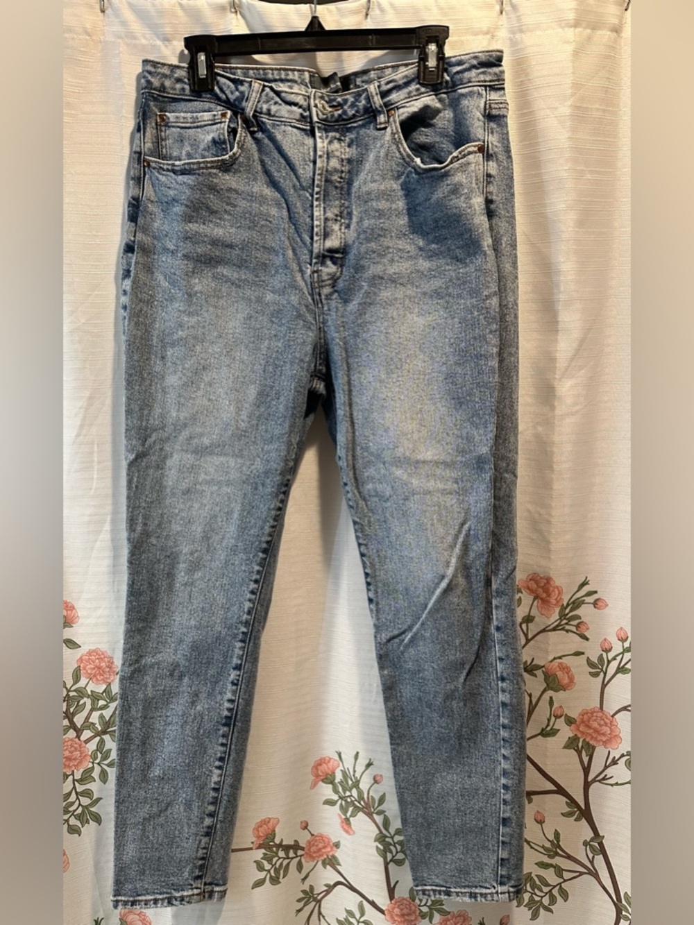 High-Rise Women's Light Blue Denim Jeans - size 15/32